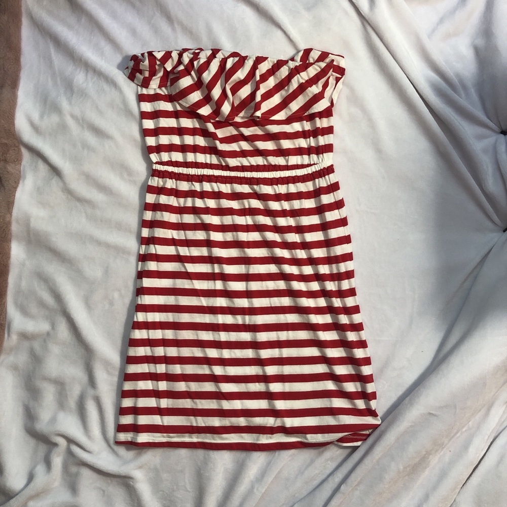 strapless dress